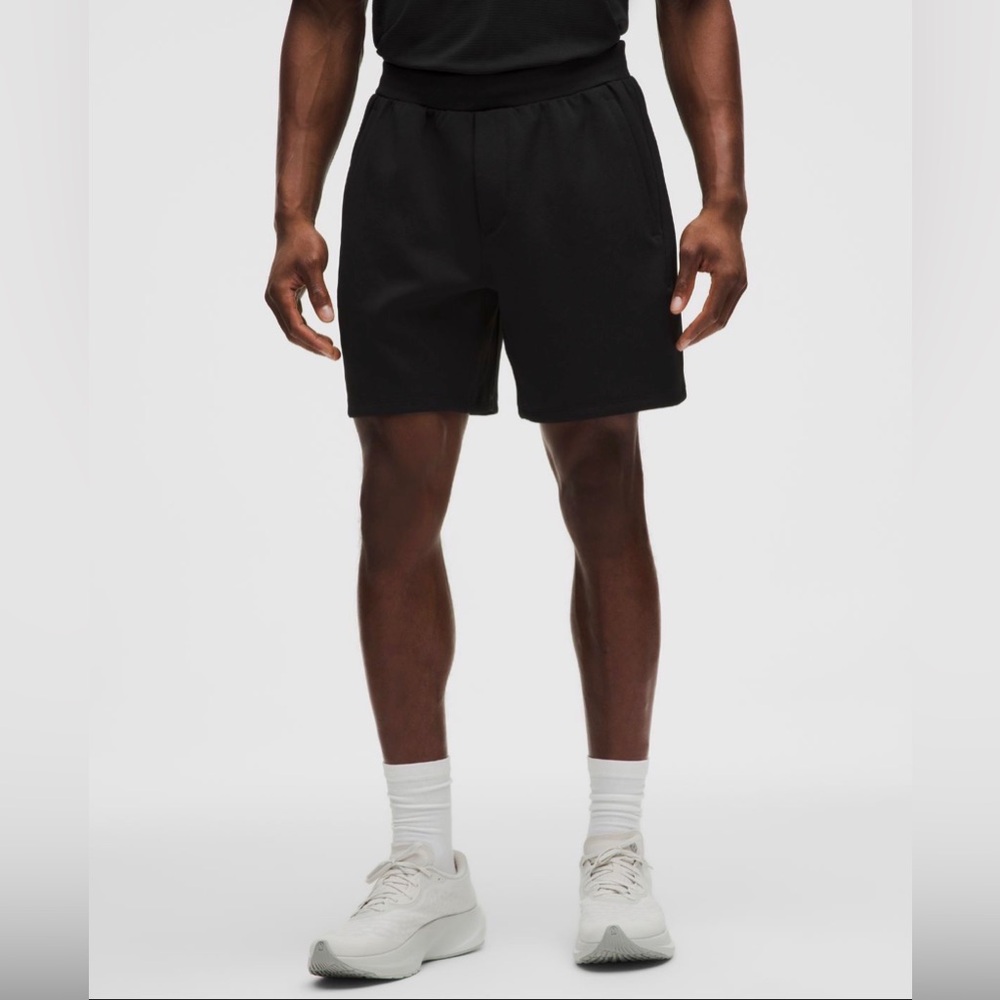 Lululemon Men’s “Pace Breaker” Short 7” Linerless (L) *KNIT*